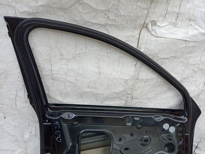 PORSCHE MACAN 95B (GTS) GENUINE FRONT DOOR PANEL LEFT PASSENGER SIDE