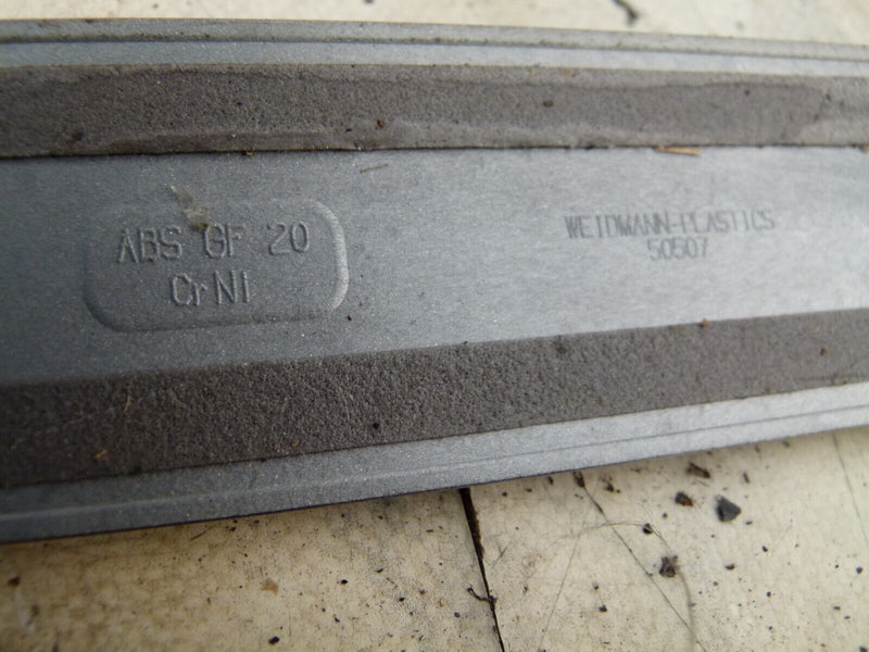 MERCEDES C W204 2007-2011 FRONT RIGHT SILL STEP TRIM GENUINE A2046800135