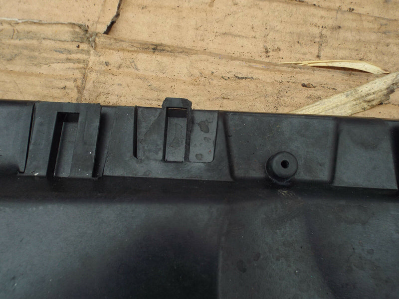 BMW 1 SERIES E87 E81 2004-2011 BOTTOM PART MICROFILTER HOUSING 64316989788