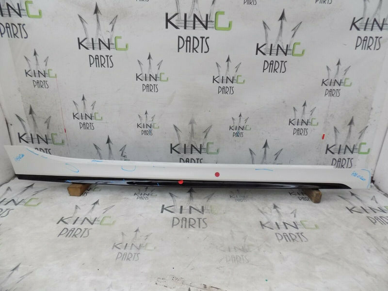 BMW 1 SERIES F40 M SPORT - 2019-ON - GENUINE RIGHT SIDE SKIRT 51778072574