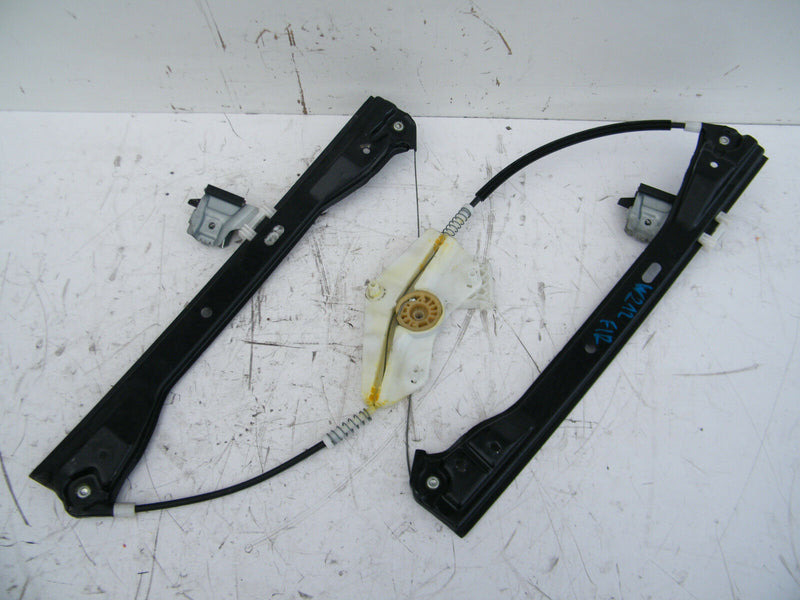 MERCEDES W212 2010-2015 FRONT DOOR WINDOW MECHANISM REGULATOR RIGHT SIDE O/S