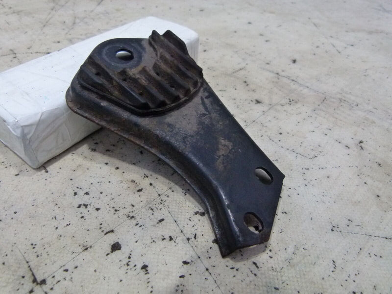 MERCEDES C W204 2007-2011 REAR RIGHT SUBFRAME BRACKET GENUINE A2043520246