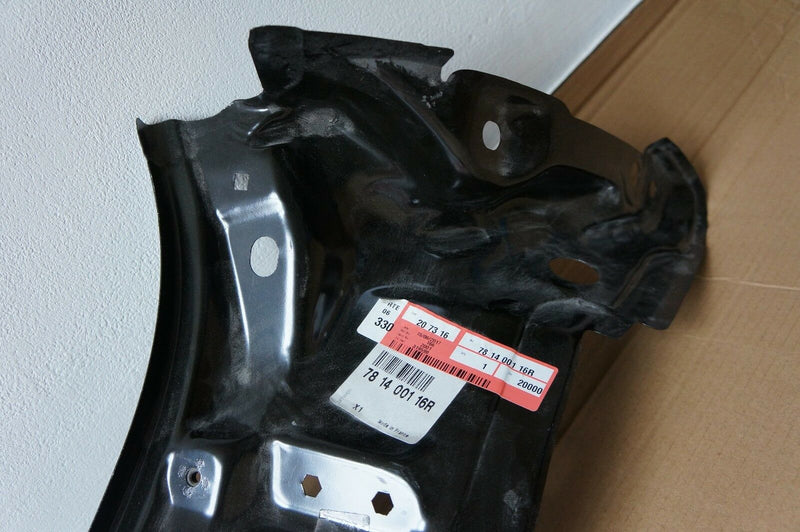 Renault KADJAR 2015-2017 right rear-facing lamp panel 781400116R (S02-04)