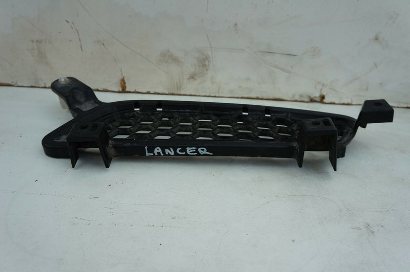 MITSUBISHI LANCER 2007-16 GENUINE BUMPER GRILL RADIATOR FRONT RIGHT SIDE -S34-17