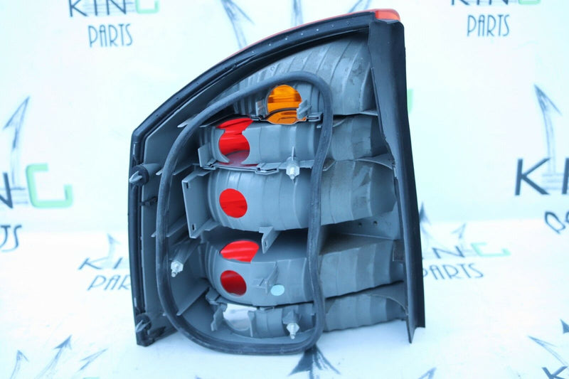 VAUXHALL VECTRA C 2002-2008 DRIVER RIGHT SIDE REAR LIGHT TAIL LAMP 13130644