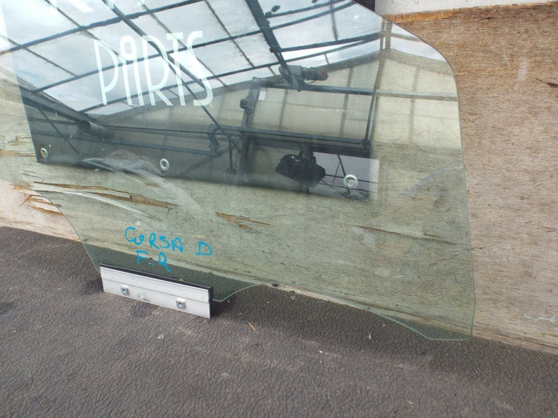 Vauxhall Corsa D 06-14 5 Door Front Door Window Glass  Right Driver Side O/S