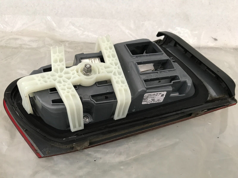 MERCEDES GLC X253 SUV 2016-18 RIGHT SIDE TAIL LIGHT REAR BOOT LID TAILGATE LIGHT