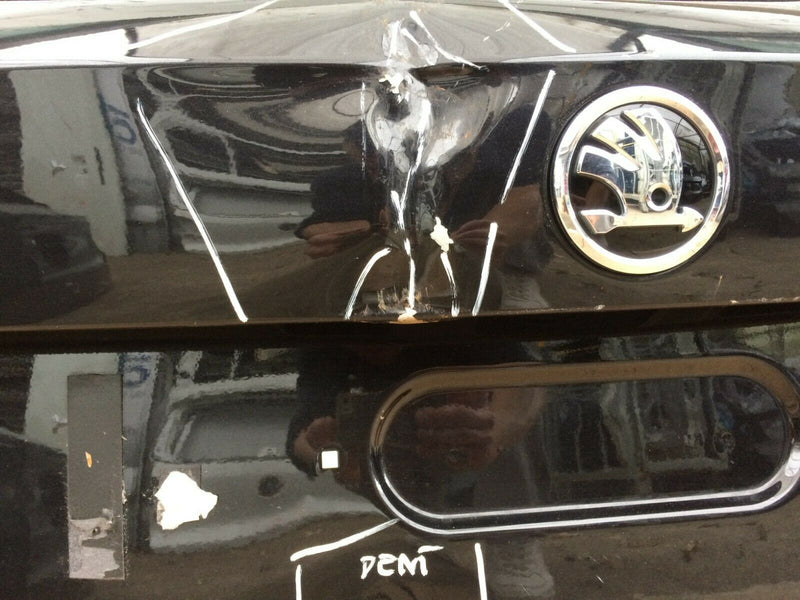 SKODA FABIA MK3 NJ HATCHBACK 2014-ON TAILGATE REAR BOOT LID PANEL in BLACK