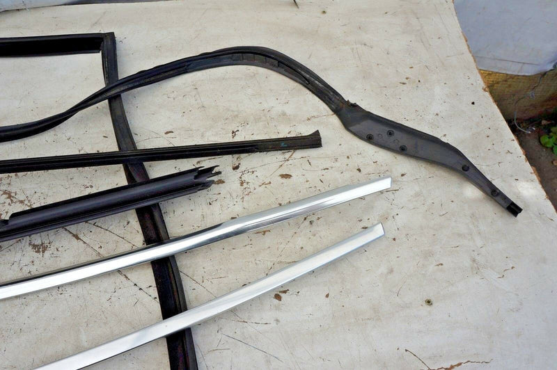 BMW 5 SERIES F10 2010-2017 REAR RIGHT DOOR WINDOW MOULDING TRIM CHROME KIT