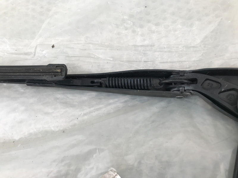 MERCEDES GLC X253 16-21 FRONT WINDSCREEN LEFT SIDE WIPER ARM & BLADE A2058240219