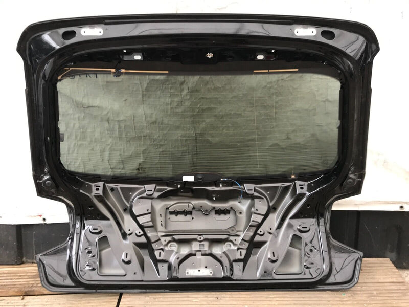 AUDI Q2 2013-2019 GENUINE BOOTLID TAILGATE PANEL in BLACK & WINDOW GLASS