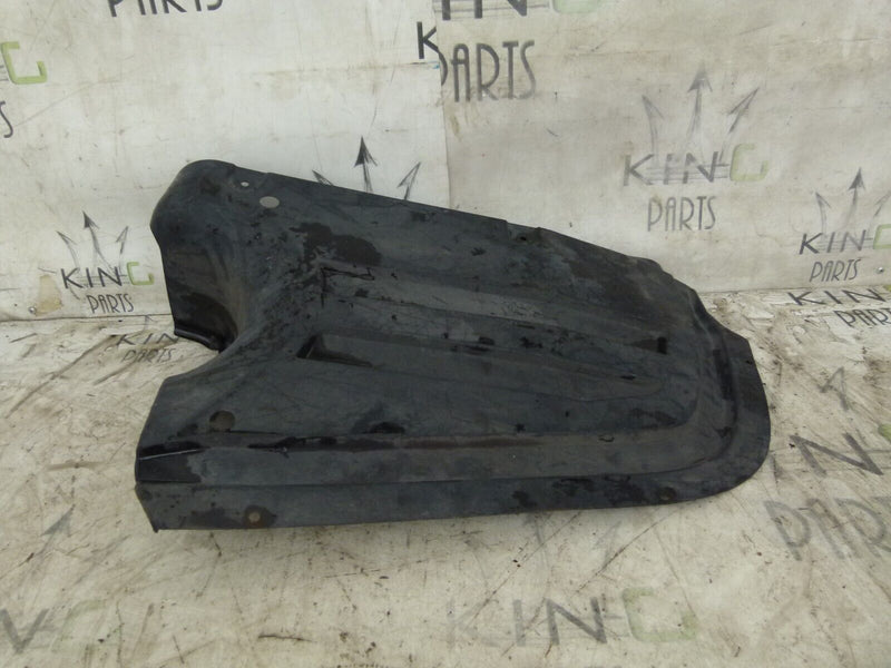 VW PASSAT B6 2005-10 REAR RIGHT UNDER BODY TRAY COVER 3C0825216
