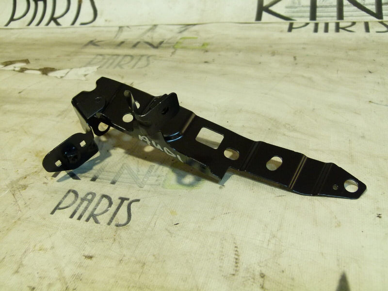 AUDI A4 S4 8W B9 2016-ON FRONT LEFT FENDER BRACKET AND PLATE 8W0821091