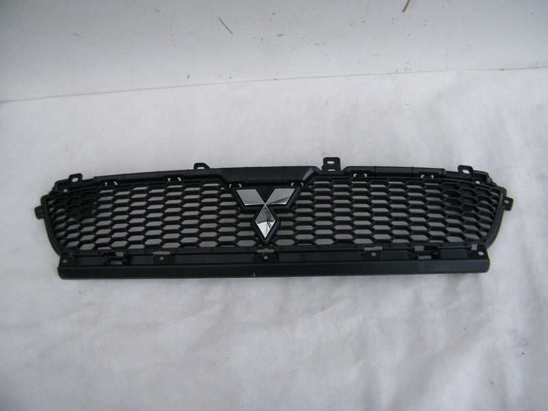 Mitsubishi Outlander 2010-2013 Upper Grille 6402A198 (J32)