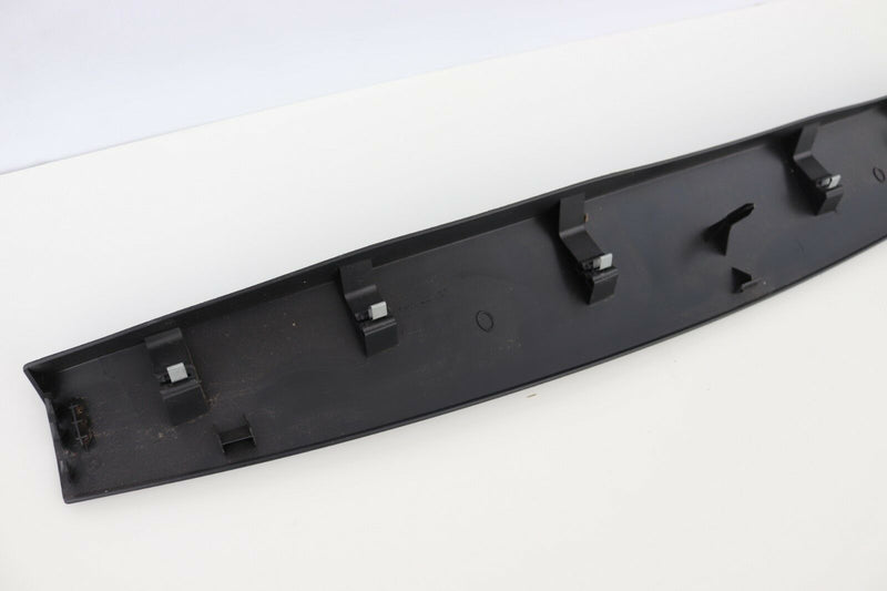 VW SHARAN 2010-ON TAILGATE TRIM BOOT LID TRIM PANEL 7N0867707 (B02-58)