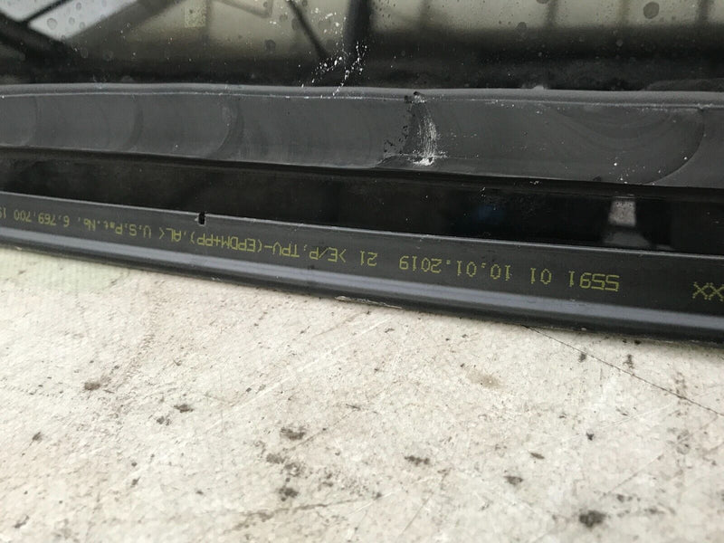 MERCEDES GLC X253 FRONT WINDSCREEN WINDOW GLASS GENUINE & SENSOR A2536709000