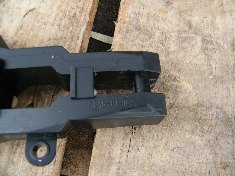 BMW X6 E71 2007-2014 O/S/F Right Side Front Outside Door Lock Carrier