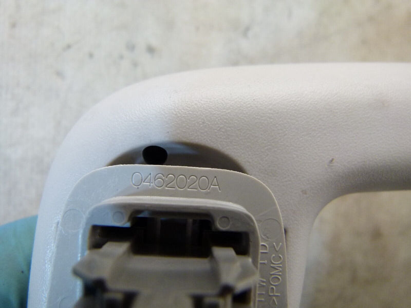 RENAULT CAPTUR 2020-ON LEFT OR RIGHT ROOF GRAB HANDLE 0462020A