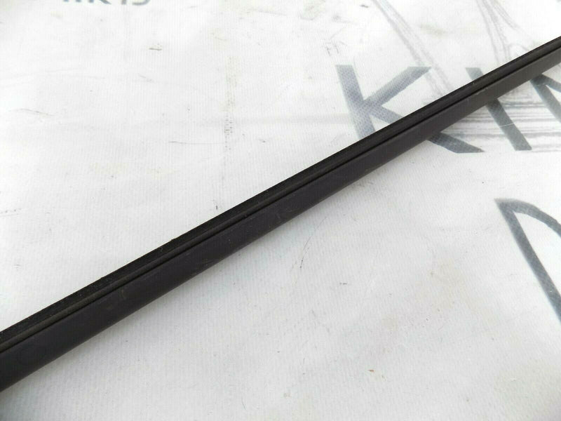VW TRANSPORTER T6 2016-ON FRONT LEFT DOOR WINDOW APERTURE TRIM