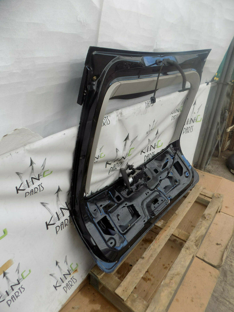 FORD FOCUS MK2 ZETEC TAILGATE IN BLACK