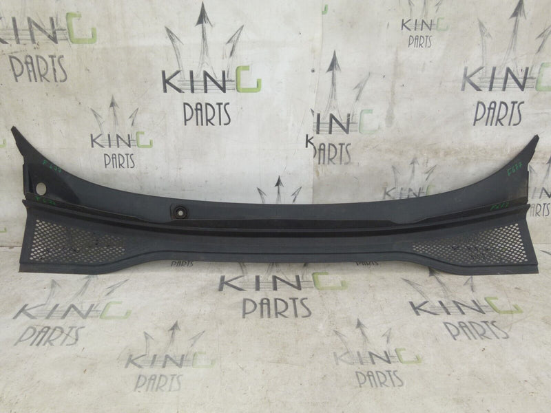 VW VOLKSWAGEN GENUINE  WINDSCREEN WIPER COVER SCUTTLE PANEL 11C819401
