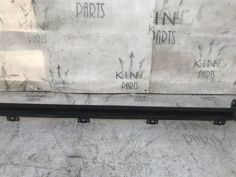 FORD TRANSIT CUSTOM 12-22 LEFT SLIDING DOOR RAIL RUNNER. ROLLER HINGE TRIM BR641