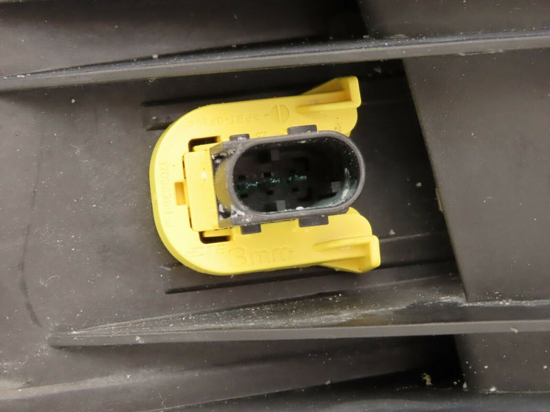 MAN TRUCK -- LEFT SIDE HEADLIGHT HEADLAMP *NEW* 81.25101-6653