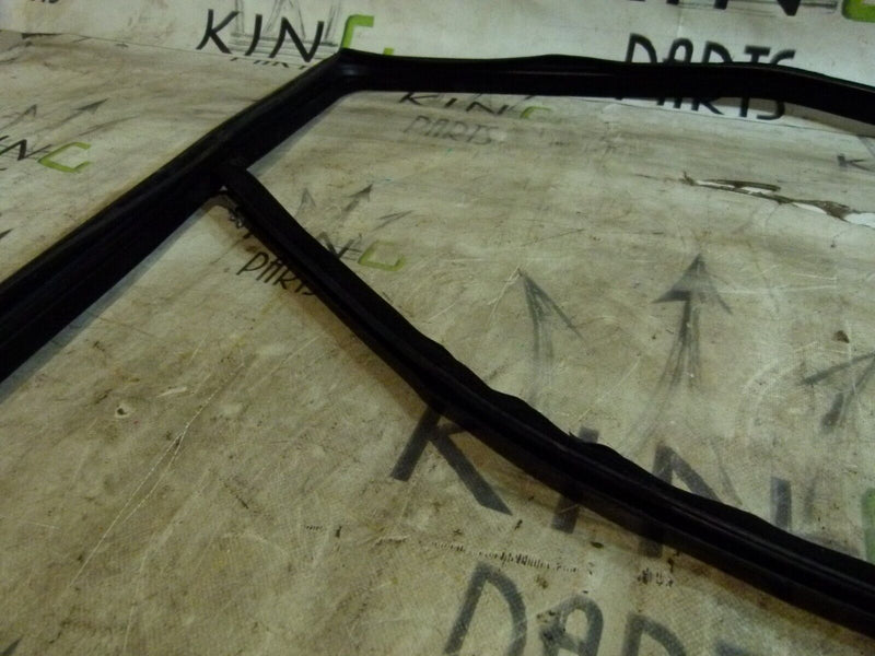 RANGE ROVER SPORT 13-17 FRONT LEFT WINDOW RUBBER SEAL GENUINE DK6221597A