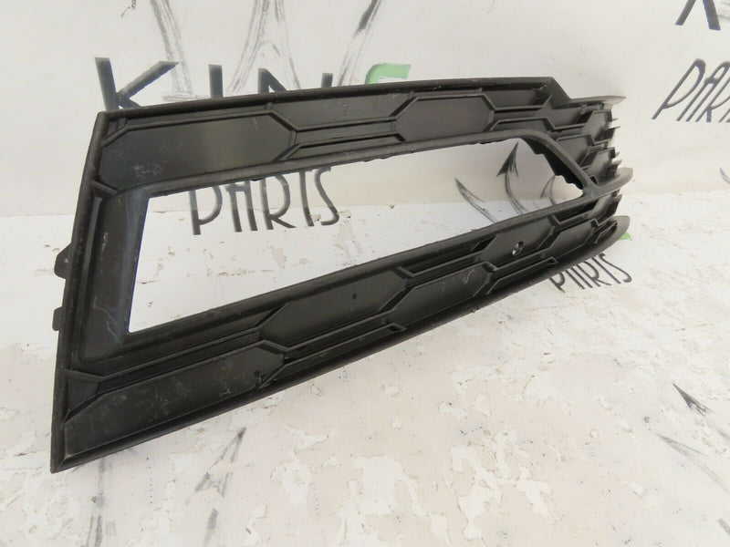 SKODA OCTAVIA 2020-ON FRONT BUMPER RIGHT FOG LIGHT GRILL SURROUND