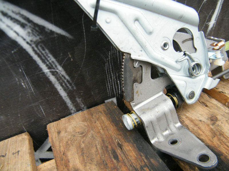 BMW 3 Series E90 E91 2005-2011 GENUINE HANDBRAKE LEVER HANDLE MECHANISM BRAKE