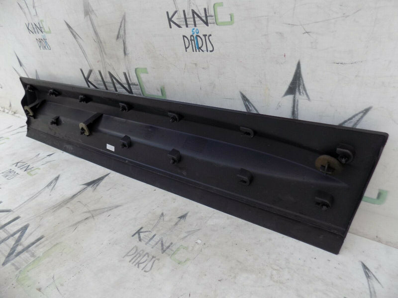 LAND ROVER FREELANDER LEFT DRIVER SIDE FRONT LOWER DOOR TRIM 8H52-21065-A