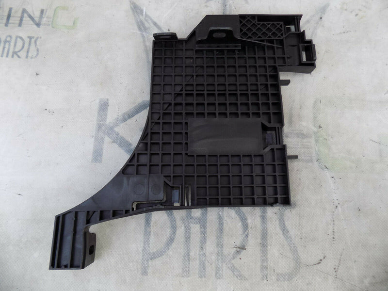 RANGE ROVER EVOQUE 2011-14 HEADLIGHT TRIM BRACKET LEFT PASSENGER SIDE 00122222