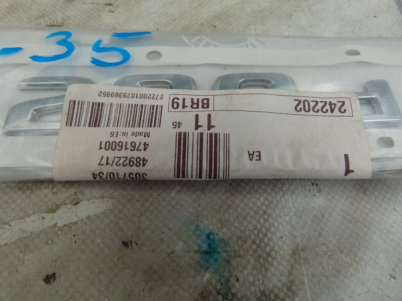 MERCEDES GLA X156 2013-2017 BOOTLID GLA200D EMBLEM GENUINE A1568171300