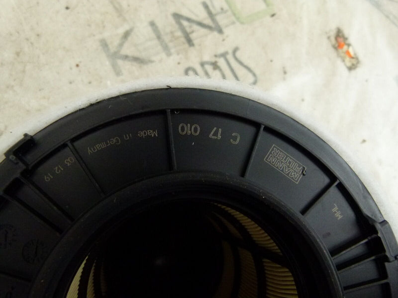 AUDI A4 B9 8W 2015-2018 INTAKE AIR FILTER GENUINE 8W0133843