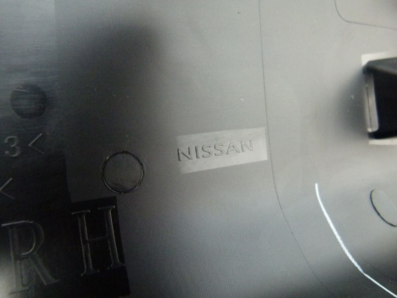 NISSAN QASHQAI J11 2013-17 FRONT RIGHT DOOR TRIM GENUINE 808704EA0A