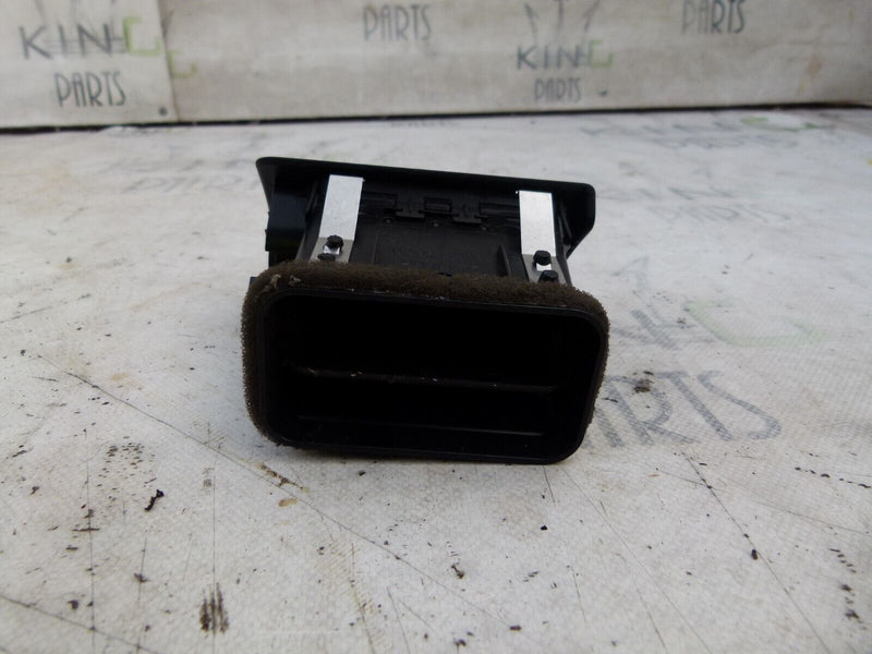 MERCEDES C W204 2007-2011 DASHBOARD LEFT AIR VENT GENUINE A2048301354