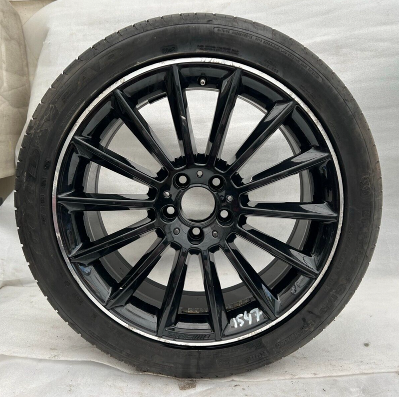 MERCEDES GLA X156 AMG 19" ALLOY RIM & TYRE 235/45/19 8J ET43.5 A1564012800