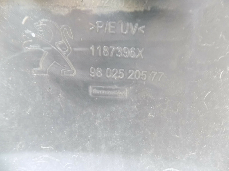 PEUGEOT 2008 2013-2016 FRONT BUMPER GENUINE LOWER SECTION 9802520577