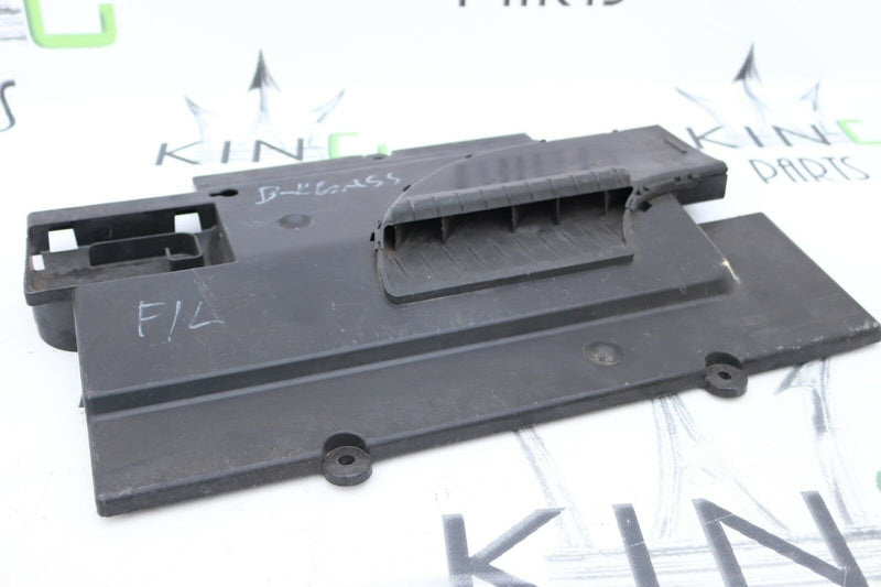MB B CLASS W245 2006-2011 FRONT RIGHT SIDE AIR DUKT COVER PANEL A1698310245