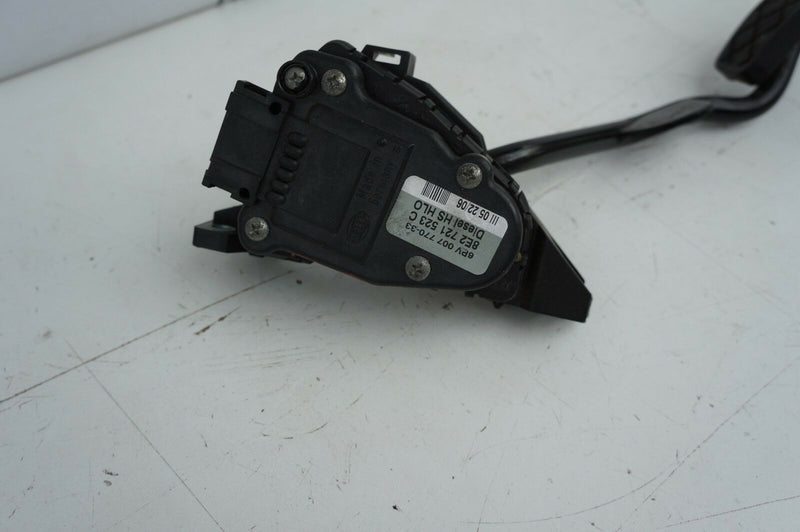 SKODA SUPERB MK1 (B5/3U) 2001-2008 ACCELERATOR THROTTLE PEDAL GENUINE 8E2721523C