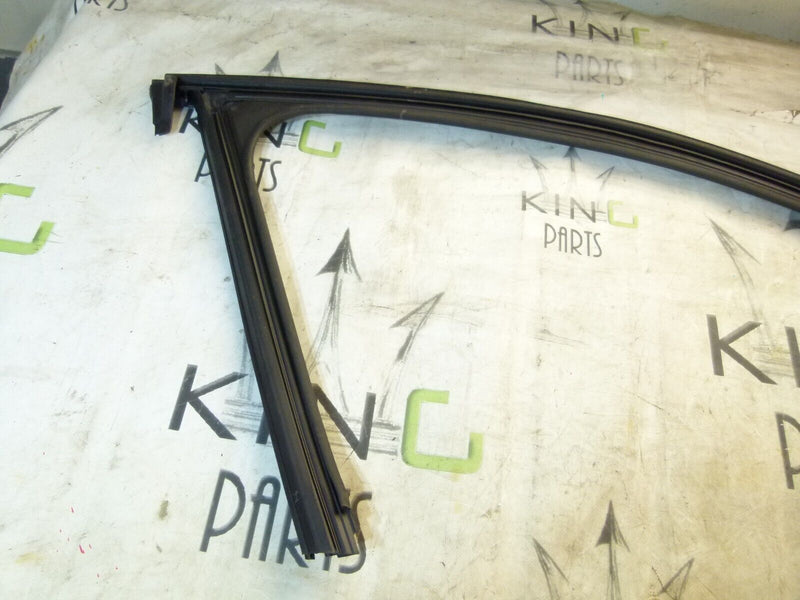 PEUGEOT 308 SW ESTATE 2017-21 FRONT LEFT DOOR RUBBER SEAL 9677894480