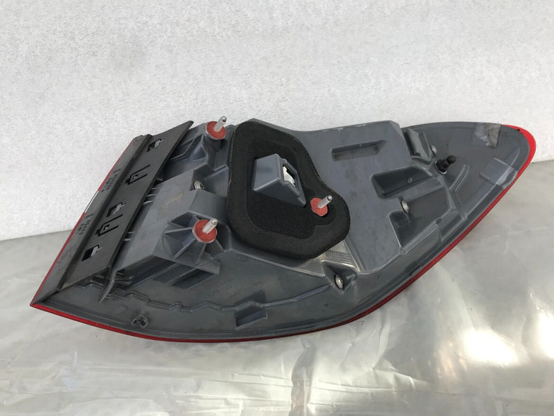 MERCEDES GLC X253 SUV 2016-2018 LEFT SIDE REAR QUARTER BOOT TAILGATE TAIL LIGHT