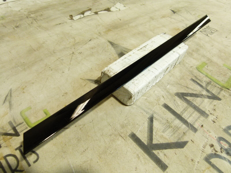 RANGE ROVER SPORT L494 REAR RIGHT TRIM COVER GENUINE