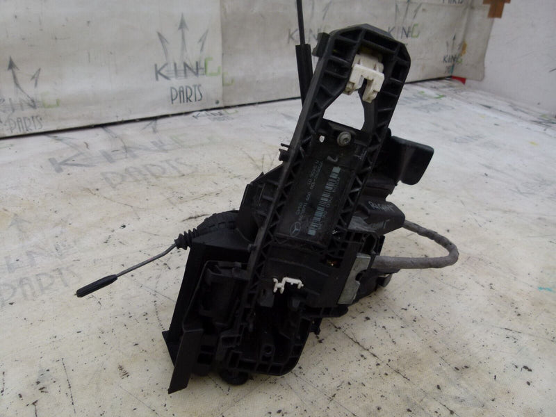 MERCEDES C W204 2007-11 FRONT RIGHT DOOR LOCK MECHANISM GENUINE A2047600634 W204