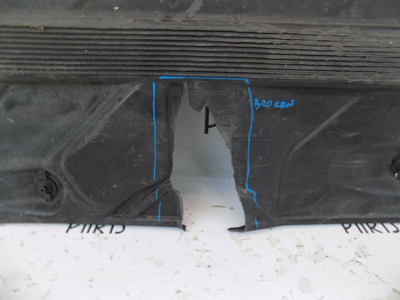 MB W204 C220 ESTATE UNDER TRAY SPLASH PROTECTION PANEL RIGHT A2046101408