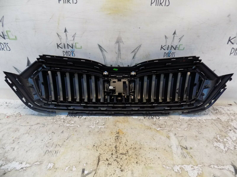 SKODA OCTAVIA 4 MK4 2020-ON FRONT BUMPER GRILL WITH SURROUND TRIM OEM PART