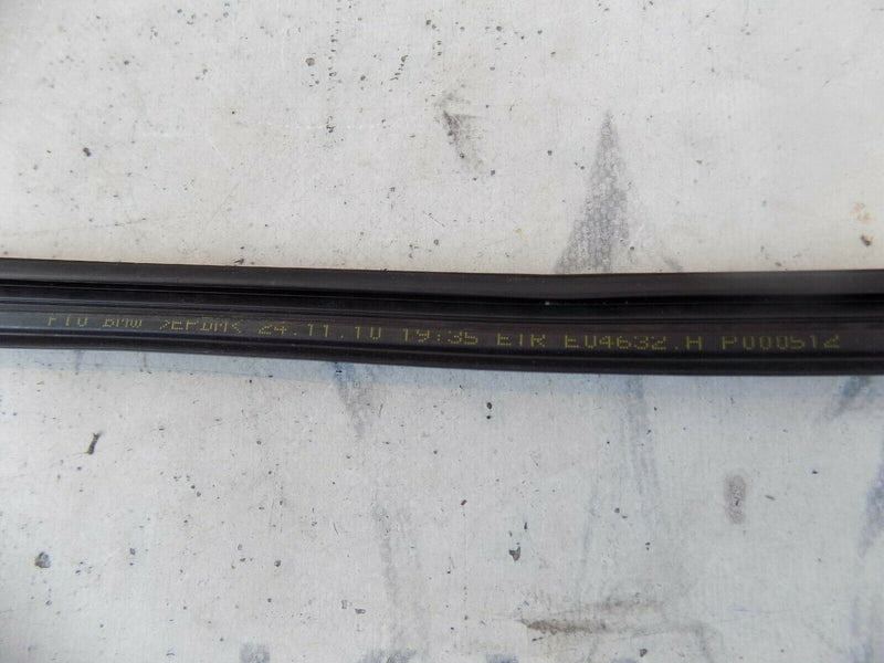 BMW 5 SERIES F10 F11 FRONT RIGHT SIDE ROOF SEAL GASKET GENUINE 7182286