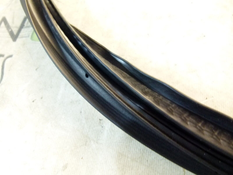 RENAULT CAPTUR 2020-ON FRONT LEFT OR RIGHT DOOR RUBBER SEAL WEATHERSTRIP