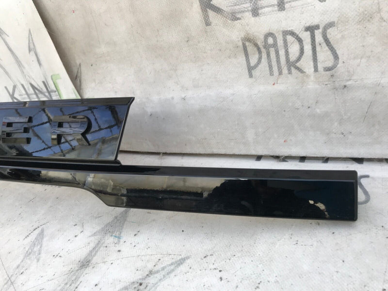 RANGE ROVER EVOQUE L551 2019-ON TAILGATE MOULDING GENUINE K8D2402A30A