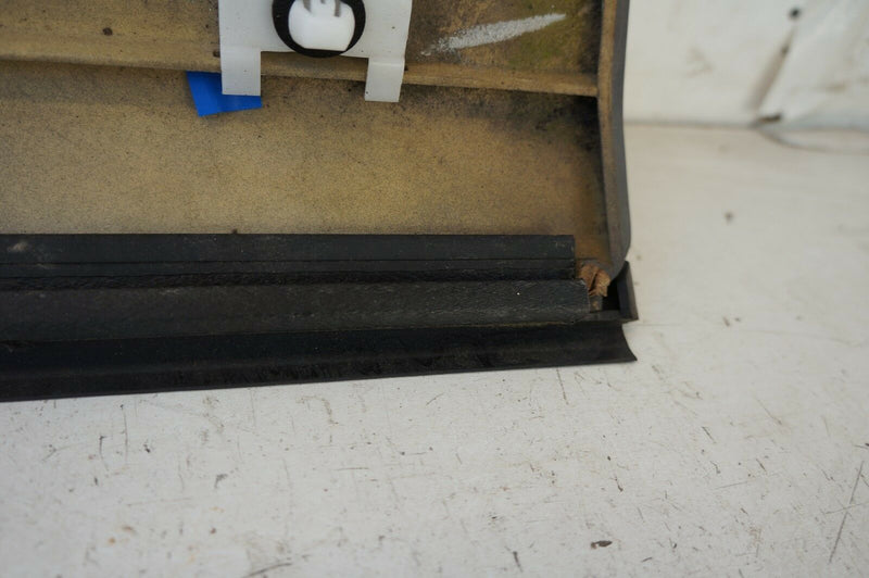 RANGE ROVER L322 DRIVER SIDE FRONT DOOR TRIM MOUDING PANEL 8263896 (S25-33)